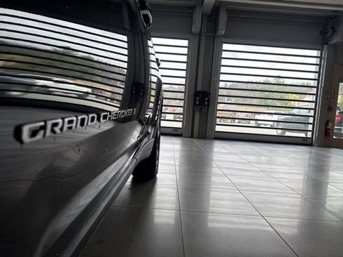 New 2026 Jeep Grand Cherokee L Limited AWD/4WD image 15