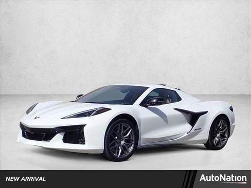 Used 2025 Chevrolet Corvette Z06 image 1