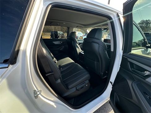 Used 2023 Acura MDX FWD w/ Technology Package image 17