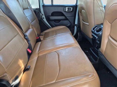 Used 2023 Jeep Wrangler Unlimited Sahara w/ Cold Weather Group AWD/4WD image 16