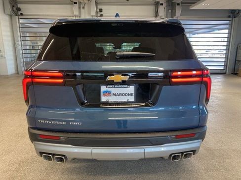New 2026 Chevrolet Traverse LT w/ Sun and Wheel Package AWD/4WD image 6