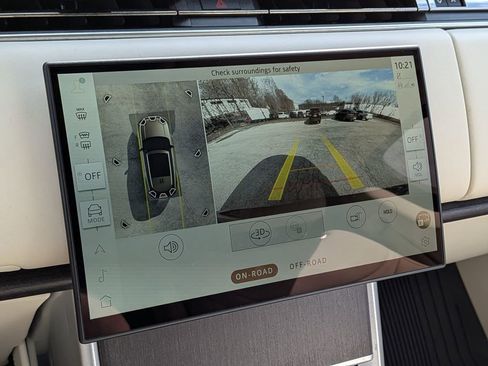 Used 2024 Land Rover Range Rover SE image 22