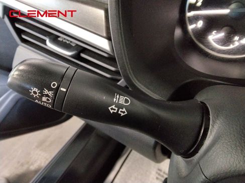 Used 2025 Nissan Altima 2.5 SV image 14