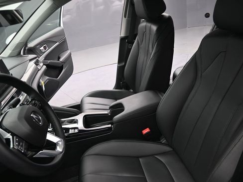 Used 2025 Acura Integra image 12