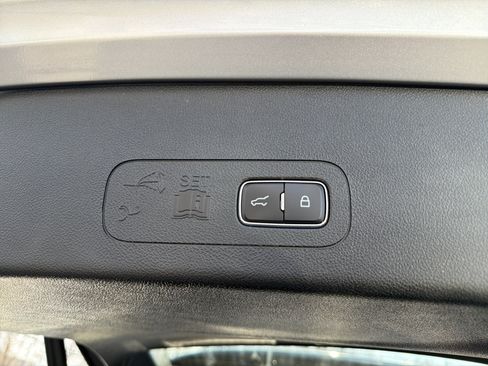 Used 2023 Lincoln Aviator AWD w/ Premium Package image 29