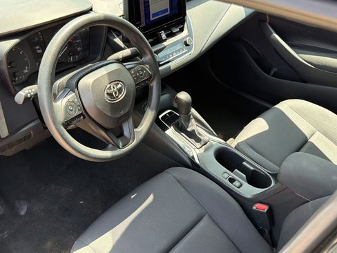 Used 2024 Toyota Corolla LE FWD image 4