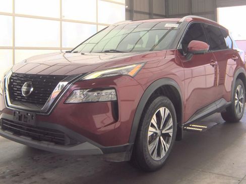 Used 2021 Nissan Rogue SV w/ Premium Package FWD image 4