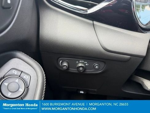 Used 2020 Buick Encore GX Preferred w/ Cold Weather Comfort Package AWD/4WD image 5