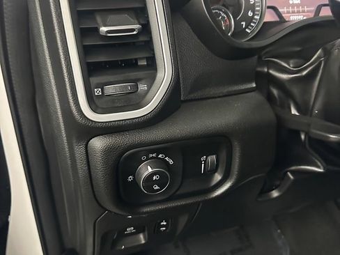 Used 2023 RAM 1500 Big Horn AWD/4WD image 14