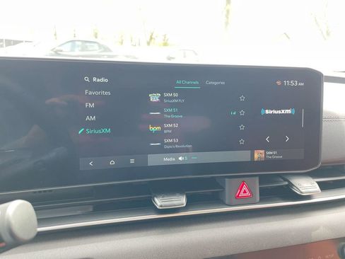 Used 2025 Kia Carnival SX image 42