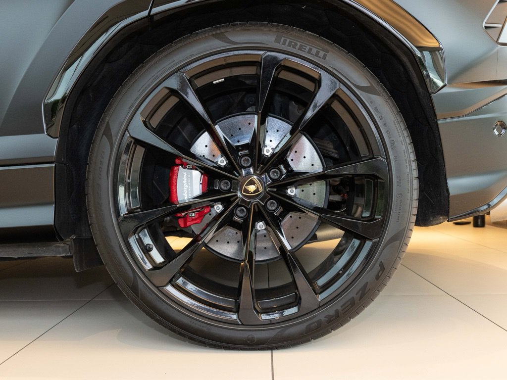 Used 2022 Lamborghini Urus AWD/4WD image 71