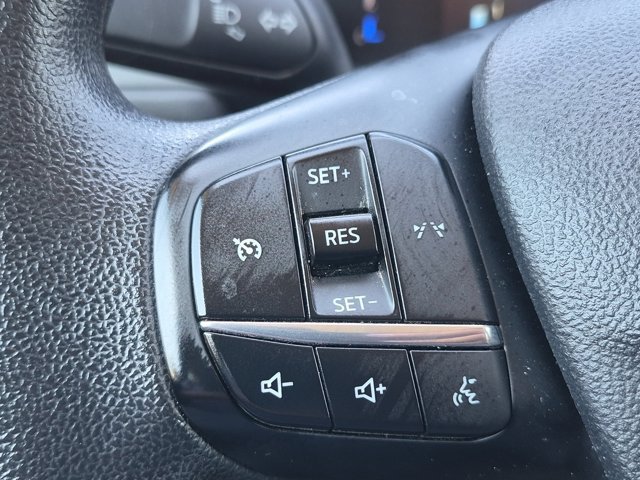 Used 2025 Ford Escape Active AWD/4WD image 17