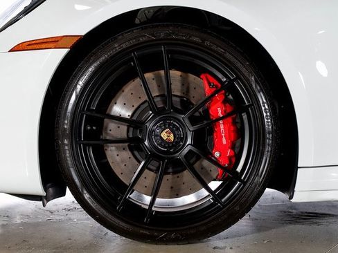 Used 2024 Porsche 911 Targa 4 GTS image 10