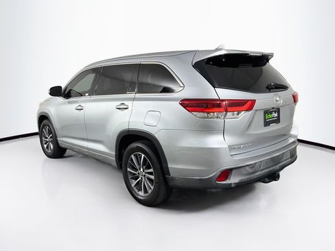 Used 2018 Toyota Highlander XLE FWD image 5