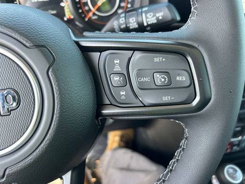 New 2026 Jeep Wrangler Unlimited Rubicon image 15