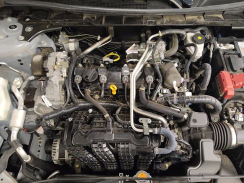 Used 2024 Nissan Altima 2.5 SV image 30