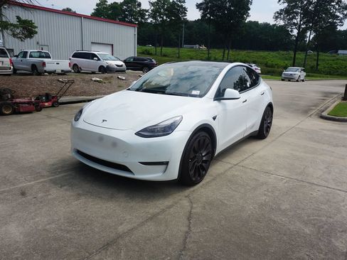 Used 2021 Tesla Model Y Performance AWD/4WD image 28