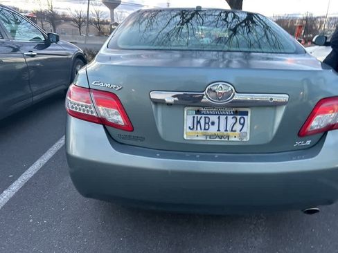 Used 2011 Toyota Camry XLE image 21