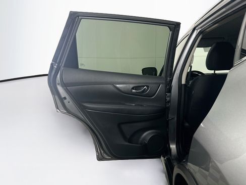 Used 2019 Nissan Rogue SV FWD image 26