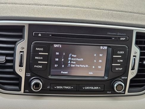 Used 2019 Kia Sportage LX FWD image 25