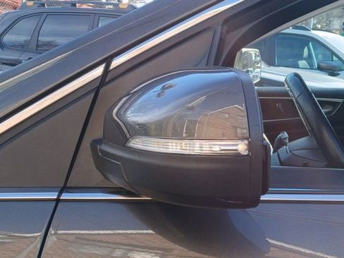 Used 2018 Ford Edge Titanium image 28