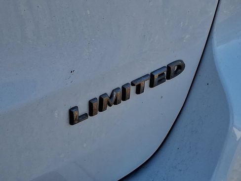 Used 2019 Jeep Grand Cherokee Limited AWD/4WD image 26