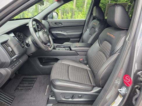 Certified 2025 Nissan Pathfinder Rock Creek AWD/4WD image 13