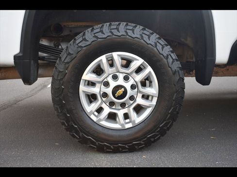 Used 2023 Chevrolet Silverado 2500 LT w/ Convenience Package image 34