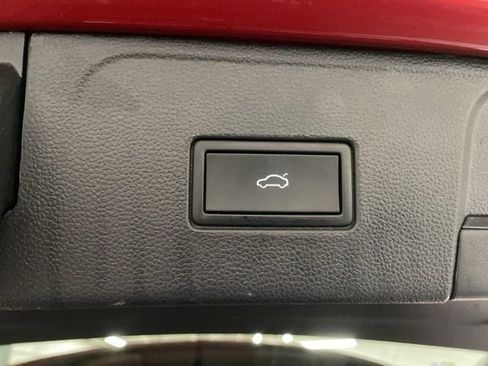 Certified 2024 Volkswagen Atlas SE AWD/4WD image 11