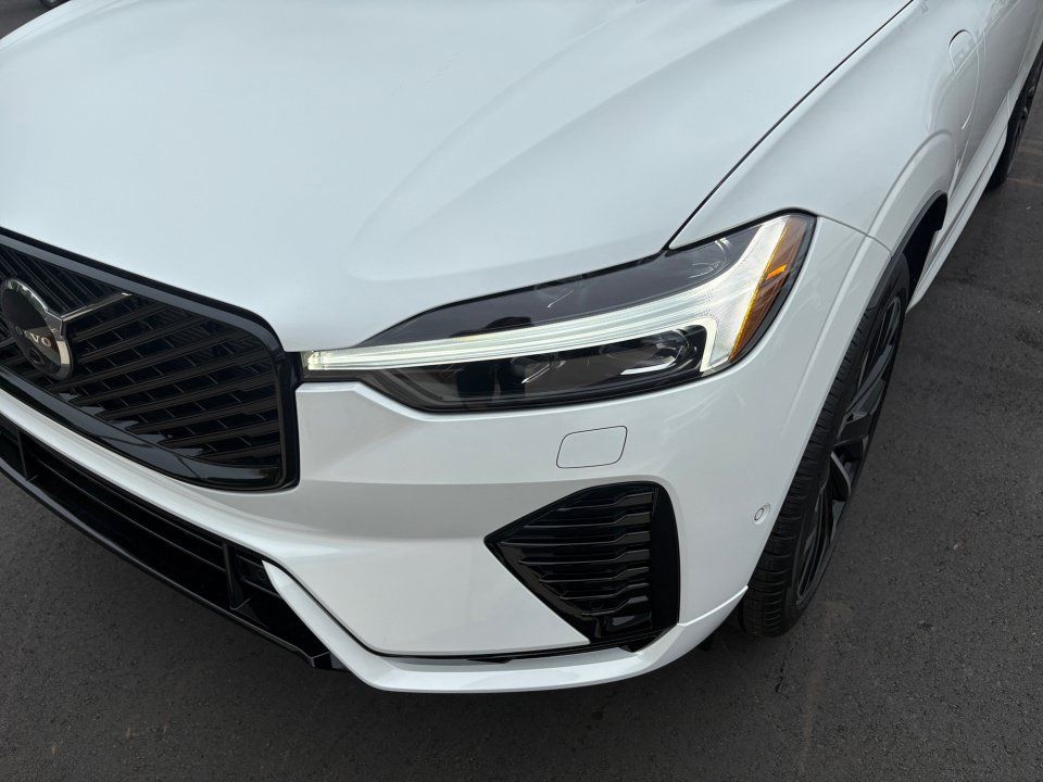 New 2026 Volvo XC60 T8 Ultra w/ Protection Package Premier AWD/4WD image 26