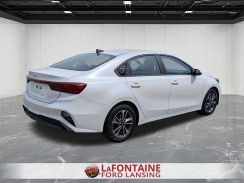 Used 2024 Kia Forte LXS FWD image 5