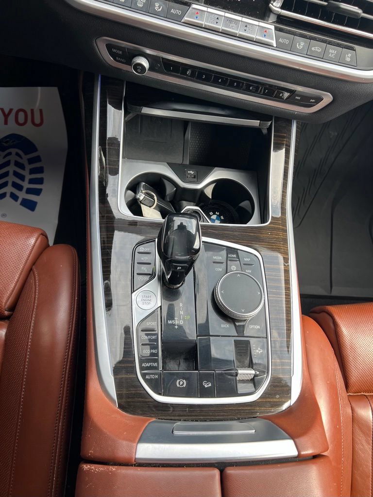 Used 2020 BMW X7 xDrive40i w/ Premium Package AWD/4WD image 16