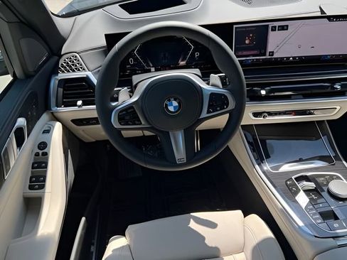Used 2026 BMW X5 xDrive40i w/ M Sport Package image 13