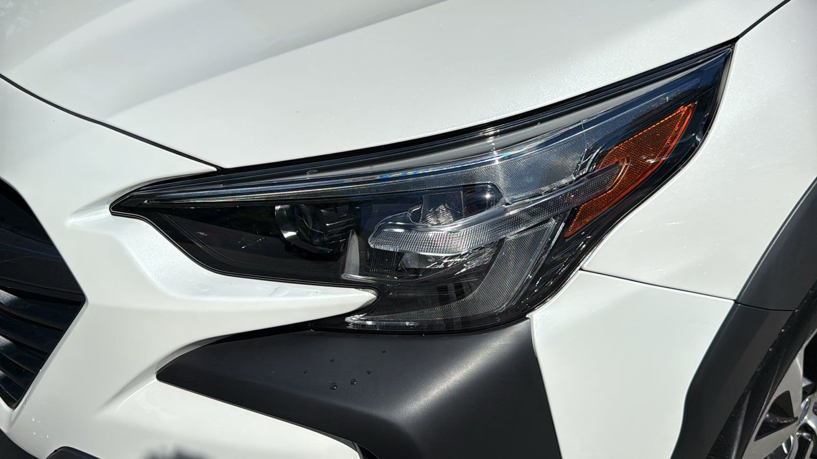 Used 2025 Subaru Outback Premium AWD/4WD image 9