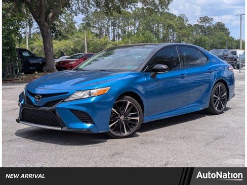 Used 2020 Toyota Camry XSE FWD image 1