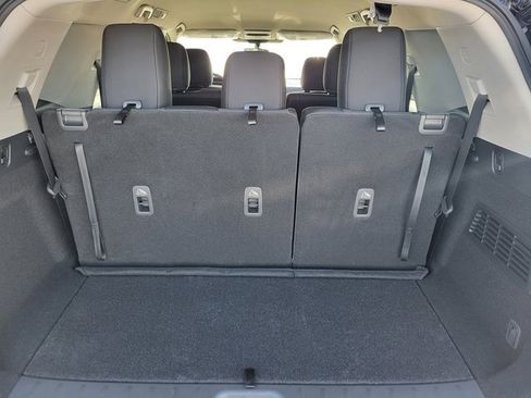 New 2025 Nissan Pathfinder SV image 30