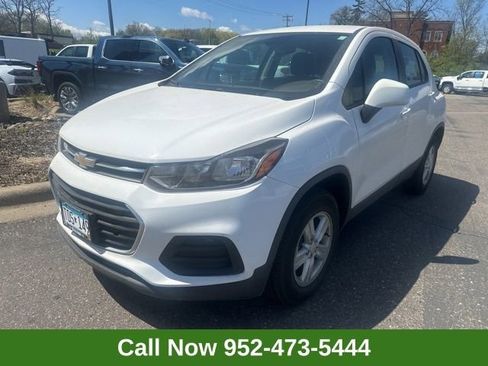 Used 2019 Chevrolet Trax LS AWD/4WD image 1