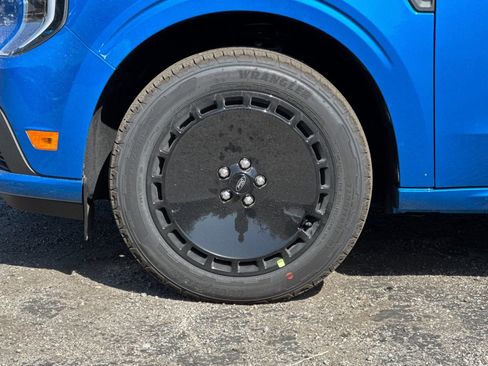 New 2025 Ford Maverick Lobo AWD/4WD image 23