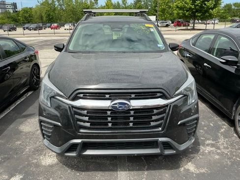 Certified 2023 Subaru Ascent Premium w/ Convenience Package AWD/4WD image 2
