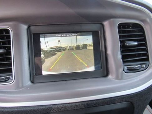 Used 2022 Dodge Charger SXT image 16