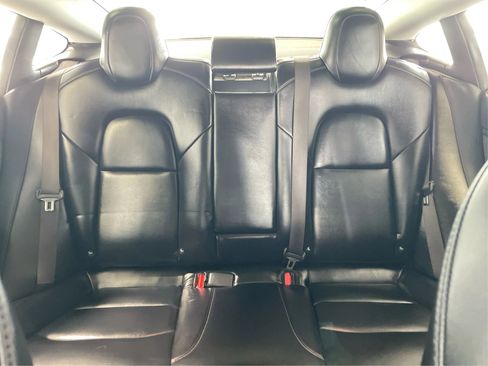 Used 2018 Tesla Model 3 Long Range image 18