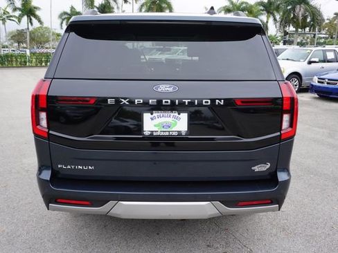 Used 2025 Ford Expedition Platinum w/ Driver's Package image 37