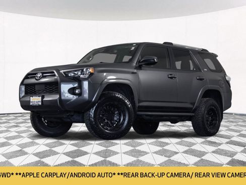 Used 2022 Toyota 4Runner SR5 AWD/4WD image 2
