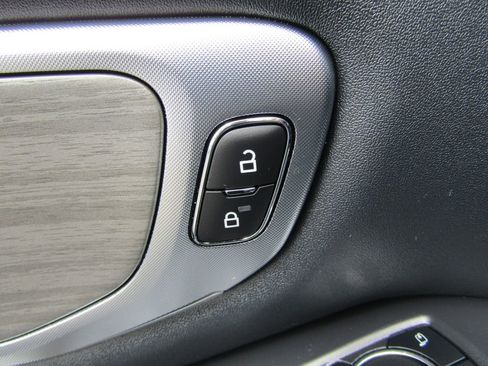 Used 2025 Ford Expedition Max Platinum AWD/4WD image 29