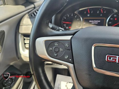 Used 2023 GMC Terrain SLT w/ Infotainment Package II AWD/4WD image 18