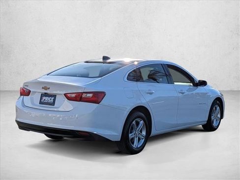 Used 2024 Chevrolet Malibu LS image 5