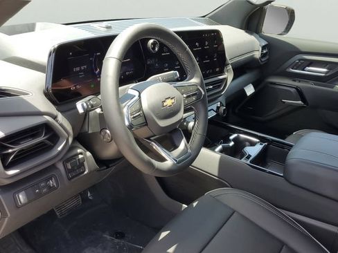 New 2026 Chevrolet Silverado EV LT w/ Plus Package AWD/4WD image 18