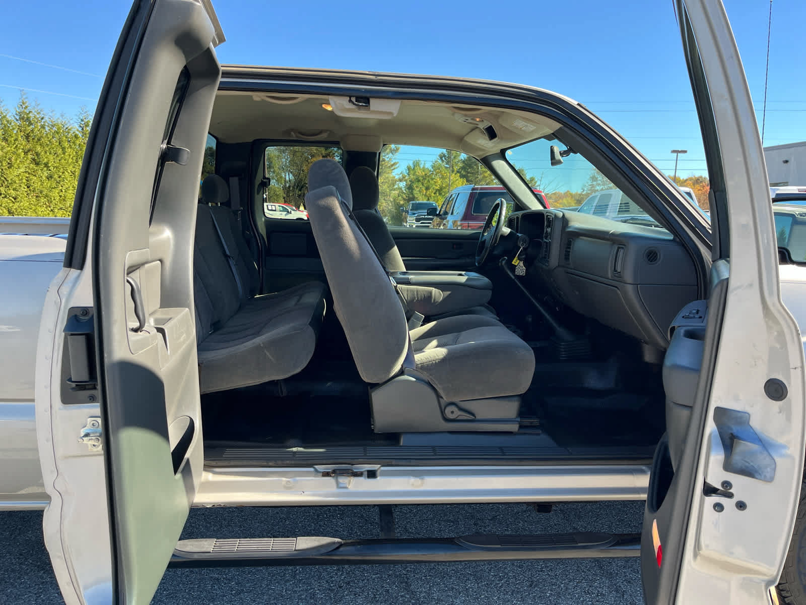 Used 2007 Chevrolet Silverado 2500 LT AWD/4WD image 32