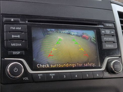 Used 2018 Nissan Frontier SV image 30