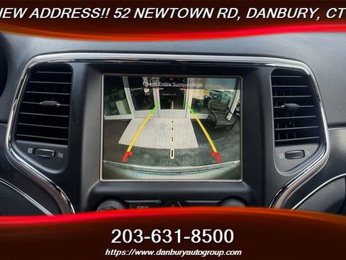 Used 2017 Jeep Grand Cherokee Limited AWD/4WD image 22
